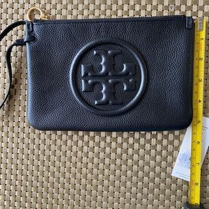 Tory Burch Perry Bomb wristlet